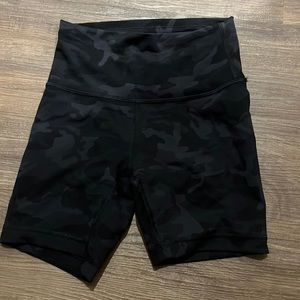 LULU LEMON like new 6” biker shorts. Power fabric (not align)